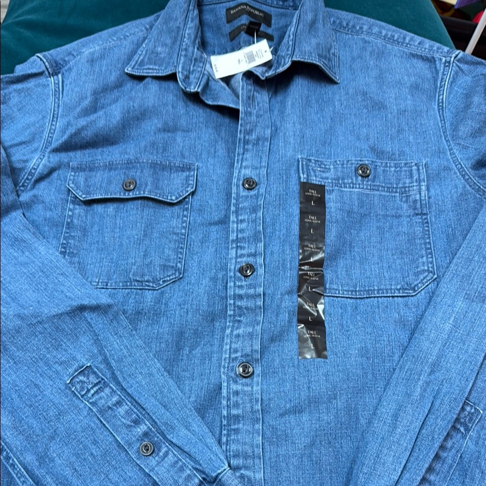 Banana Republic Blue Lightweight Denim Shirt Jacket - Picture 5 of 6